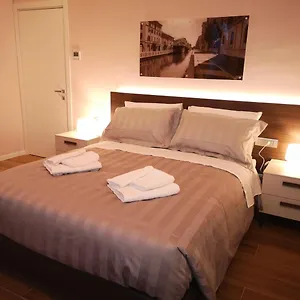 2 Navigli Bed & Breakfast Milan